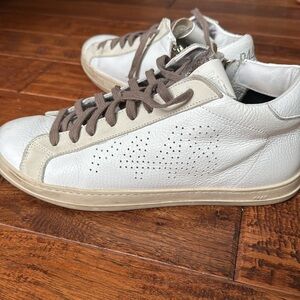P448 Jack white and cream sneaker shoe, size 41